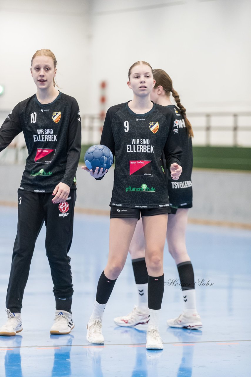 Bild 132 - wBJ TSV Ellerbek - TSV Uetersen : Ergebnis: 15:10